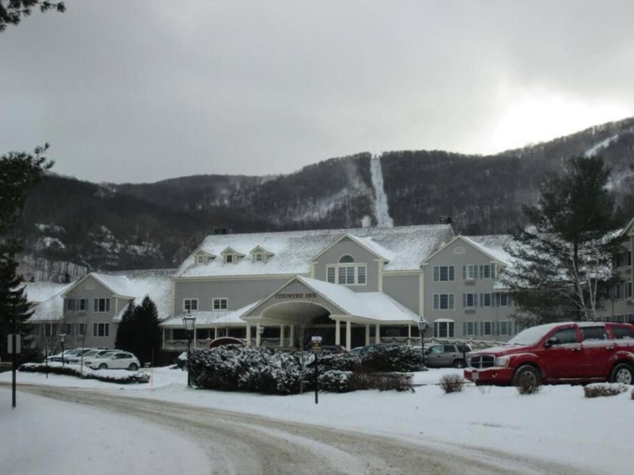 Gorgeous New Zen Sleeps 4-ski On Off Jiminy